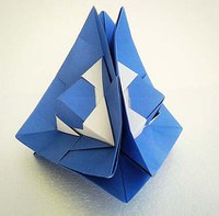 Campus bei uns - Modulares Origami: Der eingefangene Würfel